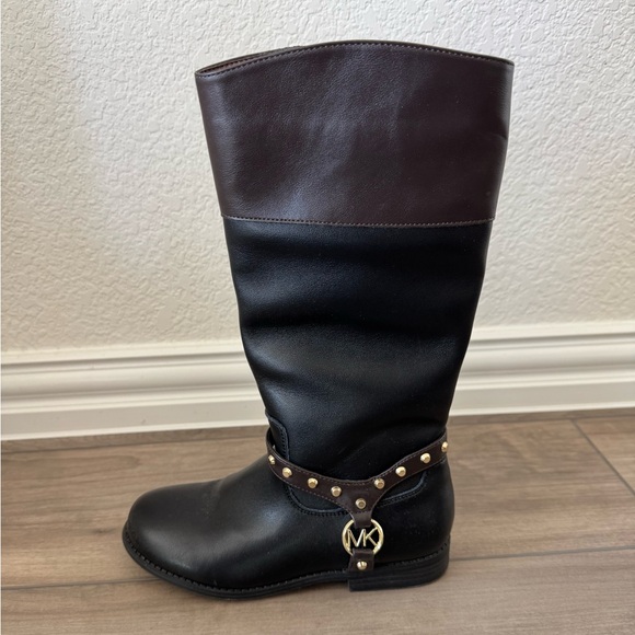 Girls Michael Kors Ender Boots - Picture 2 of 5